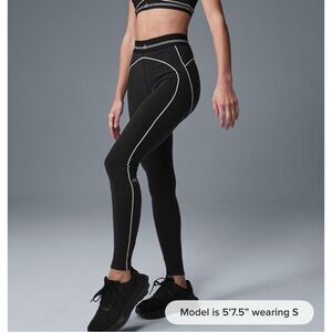 Alo airbrush heart throb leggings